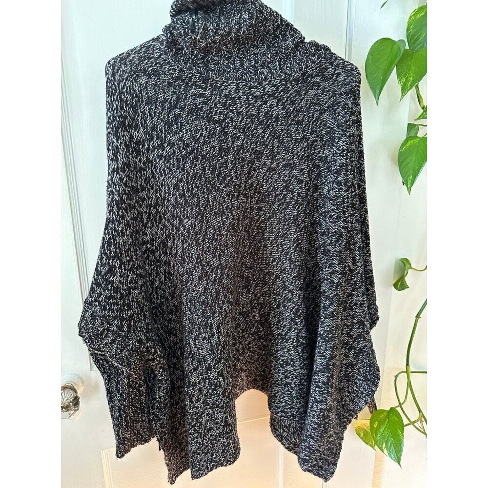 Lord & Taylor design lab women’s size medium sweater - Picture 3 of 10